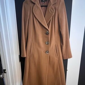 Elegant Perfectly Tailored Brown Tan Long Wool Coat